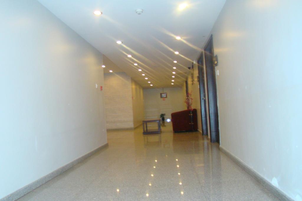The Curzon Court Hotell Bangalore Exteriör bild